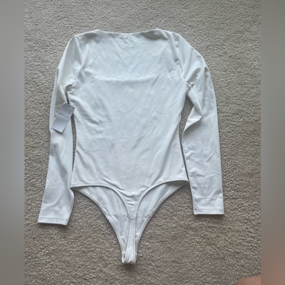 NEW Abercrombie and Fitch, long sleeve bodysuit - Picture 2 of 5